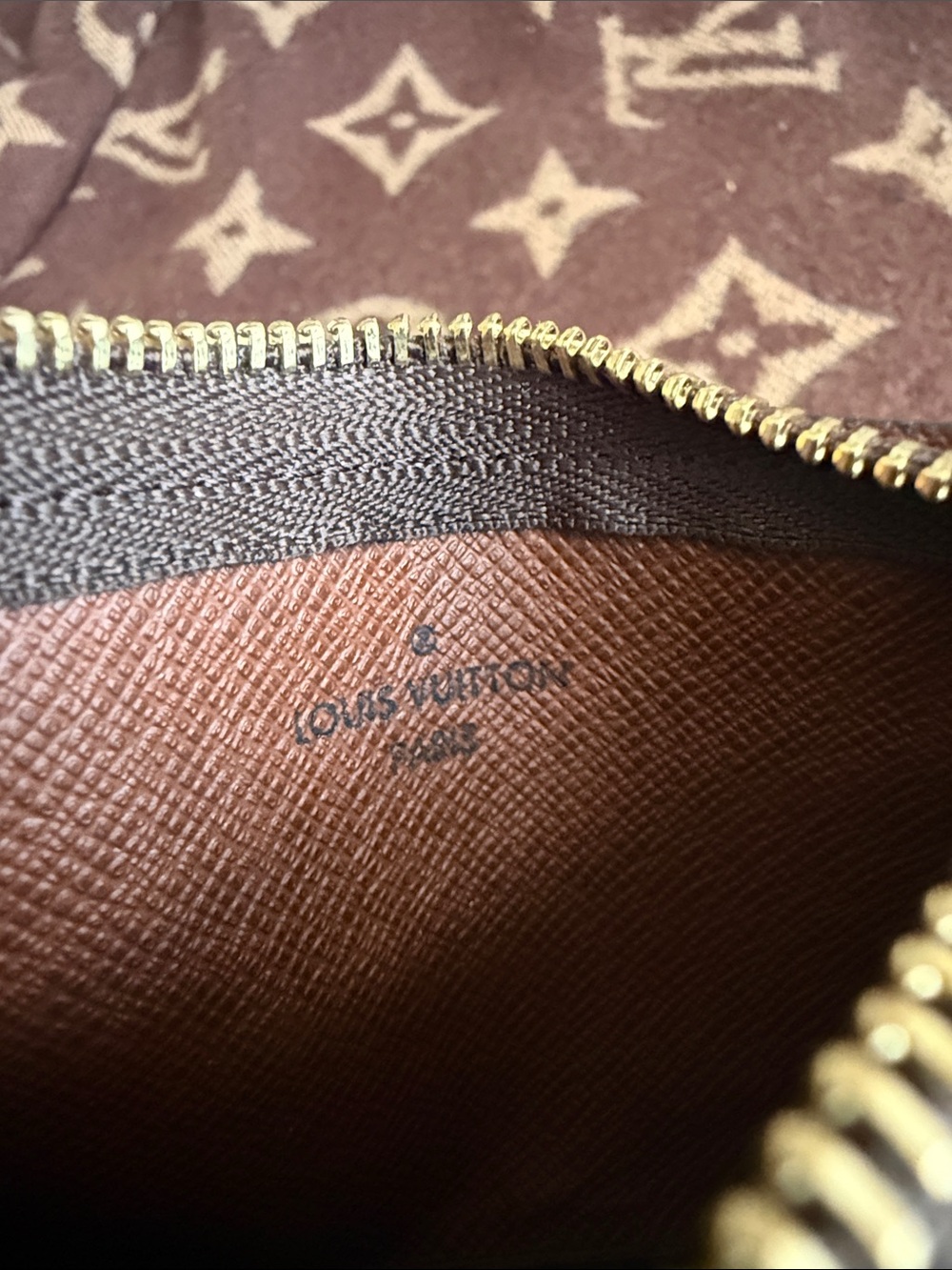 Louis Vuitton Monogram Coin Purse - Picture 4 of 5
